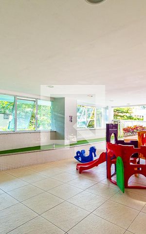 Apartamento à venda com 90m², 2 quartos e 1 vaga Apartamento à venda com 90m², 2 quartos e 1 vagaÁrea Comum - Playground