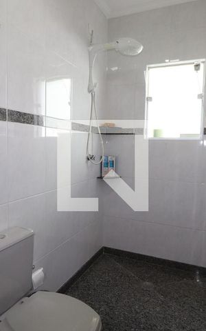 Casa à venda com 155m², 3 quartos e 5 vagasBanheiro suite 2