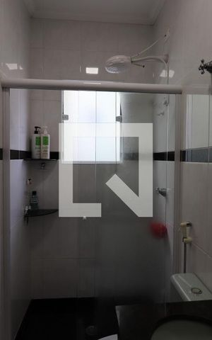Casa à venda com 155m², 3 quartos e 5 vagasBanheiro da Suíte 1