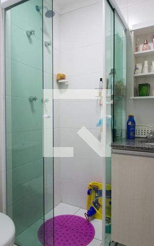 Apartamento para alugar com 60m², 2 quartos e 1 vagasuíte