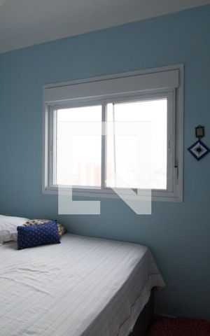 Apartamento para alugar com 60m², 2 quartos e 1 vagasuíte