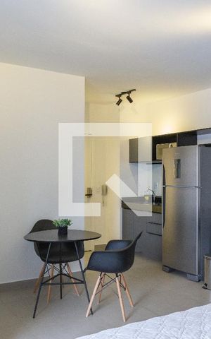 Studio para alugar com 36m², 1 quarto e sem vaga Studio para alugar com 36m², 1 quarto e sem vagaSala/Quarto