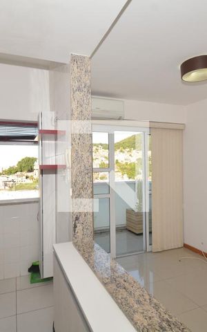 Apartamento para alugar com 65m², 2 quartos e 1 vagaCozinha e Área de Serviço