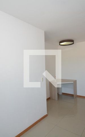 Apartamento para alugar com 65m², 2 quartos e 1 vagaSala