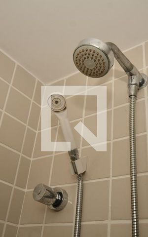 Apartamento para alugar com 65m², 2 quartos e 1 vagaBanheiro da Suíte