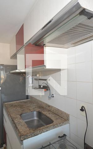 Apartamento para alugar com 65m², 2 quartos e 1 vagaCozinha e Área de Serviço