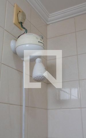 Apartamento à venda com 296m², 4 quartos e 3 vagas Apartamento à venda com 296m², 4 quartos e 3 vagasBANHEIRO QUARTO DA ÁREA DE SERVIÇO
