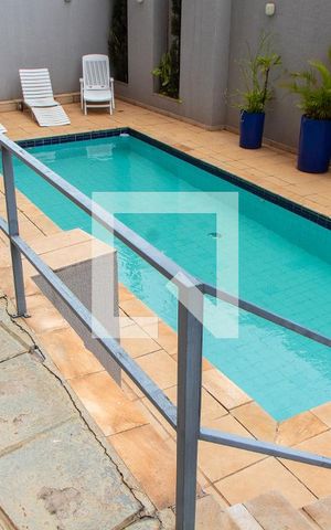 Apartamento à venda com 296m², 4 quartos e 3 vagas Apartamento à venda com 296m², 4 quartos e 3 vagasÁREA COMUM - PISCINA
