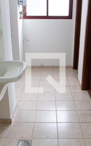 Apartamento à venda com 296m², 4 quartos e 3 vagas Apartamento à venda com 296m², 4 quartos e 3 vagasÁREA DE SERVIÇO