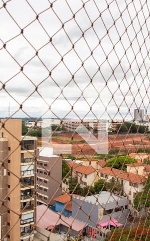 Apartamento à venda com 296m², 4 quartos e 3 vagas Apartamento à venda com 296m², 4 quartos e 3 vagasSACADA