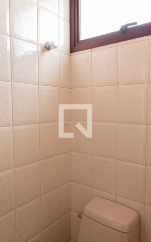 Apartamento à venda com 296m², 4 quartos e 3 vagas Apartamento à venda com 296m², 4 quartos e 3 vagasLAVABO