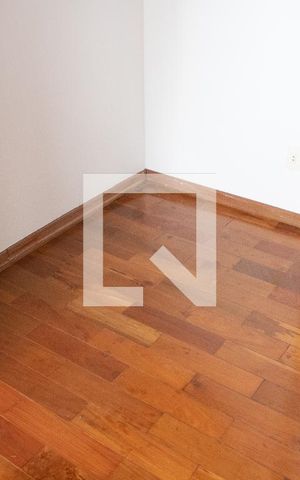 Apartamento à venda com 296m², 4 quartos e 3 vagas Apartamento à venda com 296m², 4 quartos e 3 vagasQUARTO DA ÁREA DE SERVIÇO