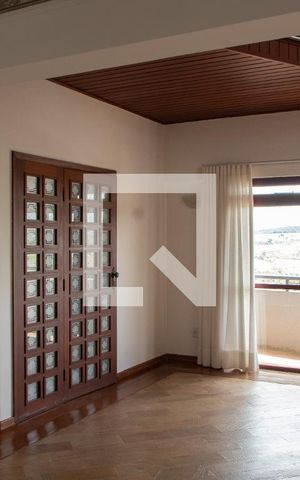Apartamento à venda com 296m², 4 quartos e 3 vagas Apartamento à venda com 296m², 4 quartos e 3 vagasSALA