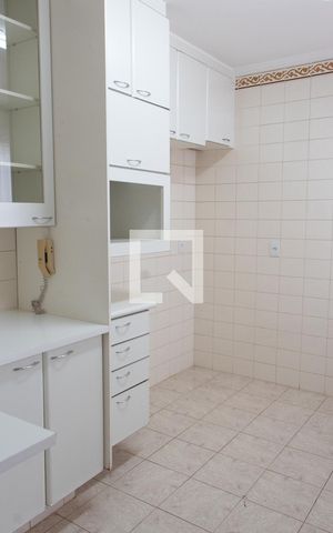 Apartamento à venda com 296m², 4 quartos e 3 vagas Apartamento à venda com 296m², 4 quartos e 3 vagasCOZINHA