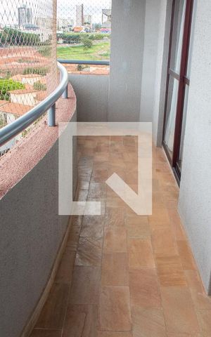 Apartamento à venda com 296m², 4 quartos e 3 vagas Apartamento à venda com 296m², 4 quartos e 3 vagasSACADA