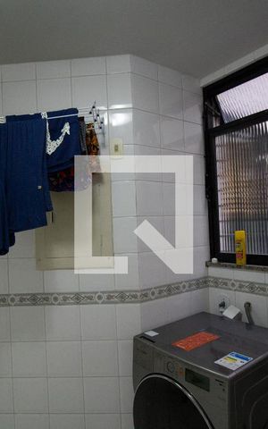 Apartamento à venda com 107m², 3 quartos e 2 vagasÁrea de Serviço