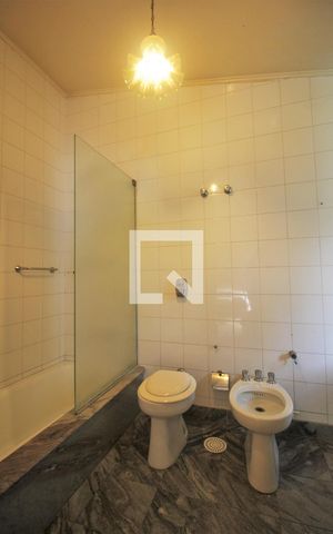 Casa à venda com 650m², 6 quartos e sem vagaBanheiro da Suíte 3