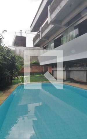 Casa à venda com 650m², 6 quartos e sem vagaÁrea Externa
