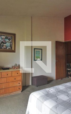 Casa à venda com 650m², 6 quartos e sem vagaSuíte 2