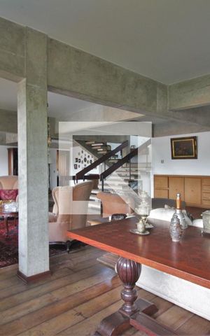 Casa à venda com 650m², 6 quartos e sem vagaSala