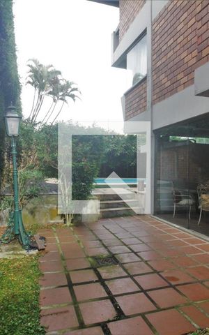 Casa à venda com 650m², 6 quartos e sem vagaÁrea Externa