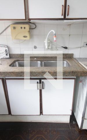 Casa à venda com 650m², 6 quartos e sem vagaPia
