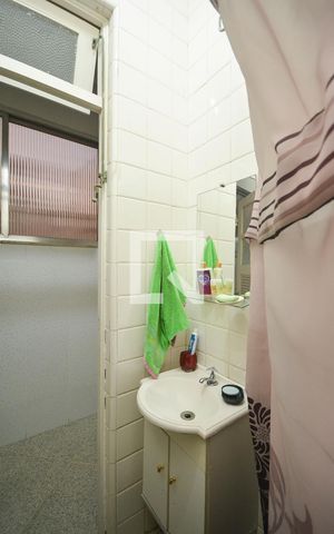 Apartamento à venda com 260m², 4 quartos e 1 vagaBanheiro de Serviço