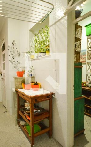 Apartamento à venda com 260m², 4 quartos e 1 vagaÁrea de Serviço