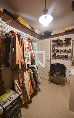 Apartamento à venda com 260m², 4 quartos e 1 vagaCloset