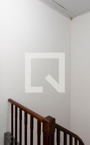 Casa à venda com 150m², 2 quartos e 2 vagas Casa à venda com 150m², 2 quartos e 2 vagasHall dos Quartos