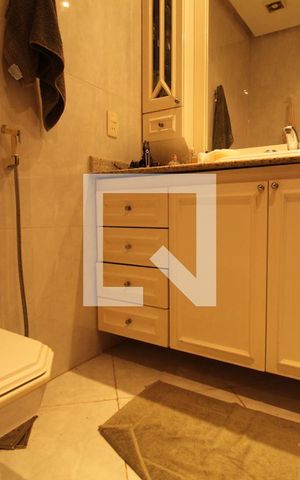 Apartamento à venda com 334m², 3 quartos e 4 vagasBanheiro - Suíte