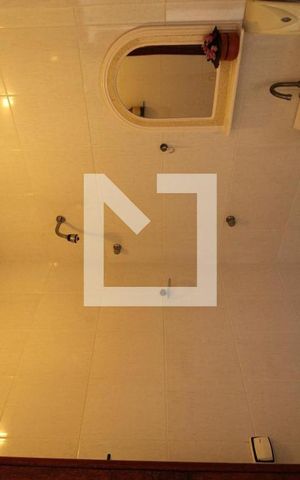 Apartamento à venda com 334m², 3 quartos e 4 vagasÁrea Comum - Banheiro