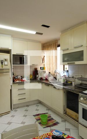 Apartamento à venda com 334m², 3 quartos e 4 vagasCozinha