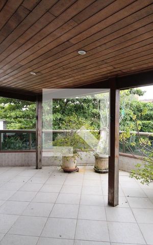 Apartamento à venda com 334m², 3 quartos e 4 vagasVaranda