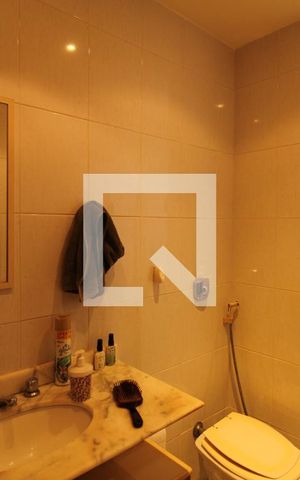 Apartamento à venda com 334m², 3 quartos e 4 vagasBanheiro Social