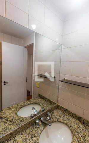 Apartamento à venda com 82m², 3 quartos e 1 vagaBanheiro da Suíte