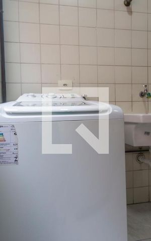 Apartamento à venda com 82m², 3 quartos e 1 vagaÁrea de Serviço