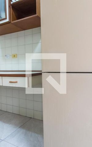 Apartamento à venda com 82m², 3 quartos e 1 vagaÁrea de Serviço