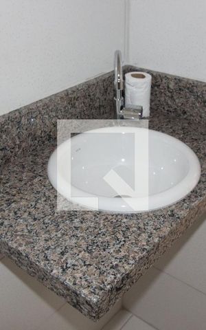 Apartamento à venda com 42m², 2 quartos e sem vagaBanheiro