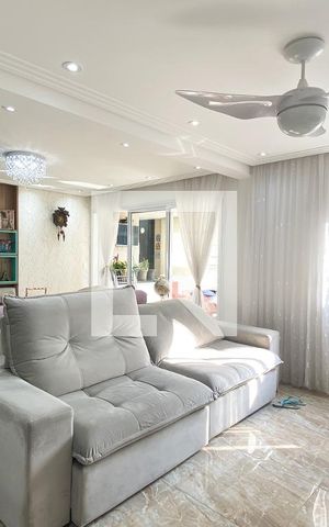 Apartamento à venda com 105m², 2 quartos e 2 vagasSala