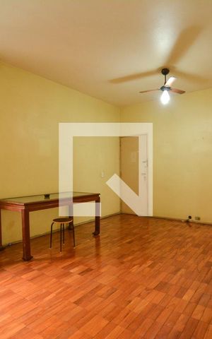 Apartamento à venda com 80m², 3 quartos e 1 vagaSala 