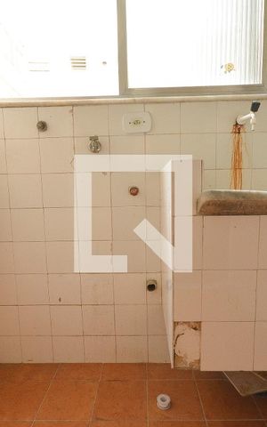 Apartamento à venda com 80m², 3 quartos e 1 vagaÁrea de Serviço