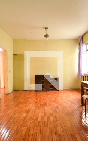Apartamento à venda com 80m², 3 quartos e 1 vagaSala 