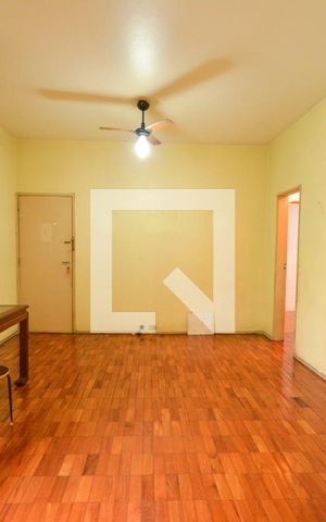 Apartamento à venda com 80m², 3 quartos e 1 vagaSala 