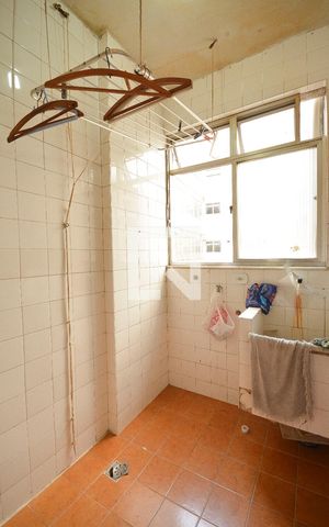 Apartamento à venda com 80m², 3 quartos e 1 vagaÁrea de Serviço
