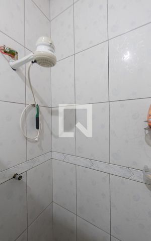 Casa à venda com 270m², 2 quartos e sem vaga Casa à venda com 270m², 2 quartos e sem vagaBanheiro Social