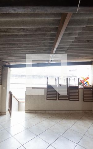 Casa à venda com 270m², 2 quartos e sem vaga