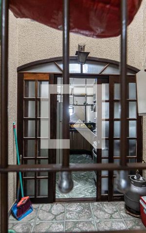 Casa à venda com 270m², 2 quartos e sem vaga Casa à venda com 270m², 2 quartos e sem vagaVista Quarto 1