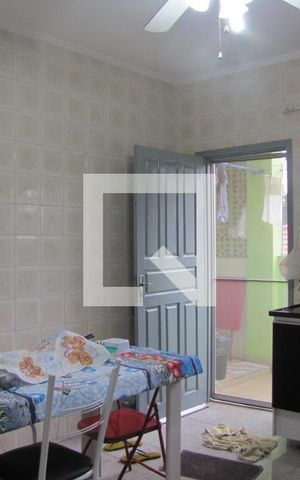 Casa à venda com 240m², 4 quartos e 4 vagasCozinha
