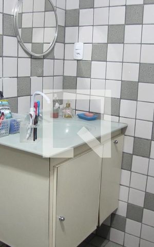 Casa à venda com 240m², 4 quartos e 4 vagasBanheiro